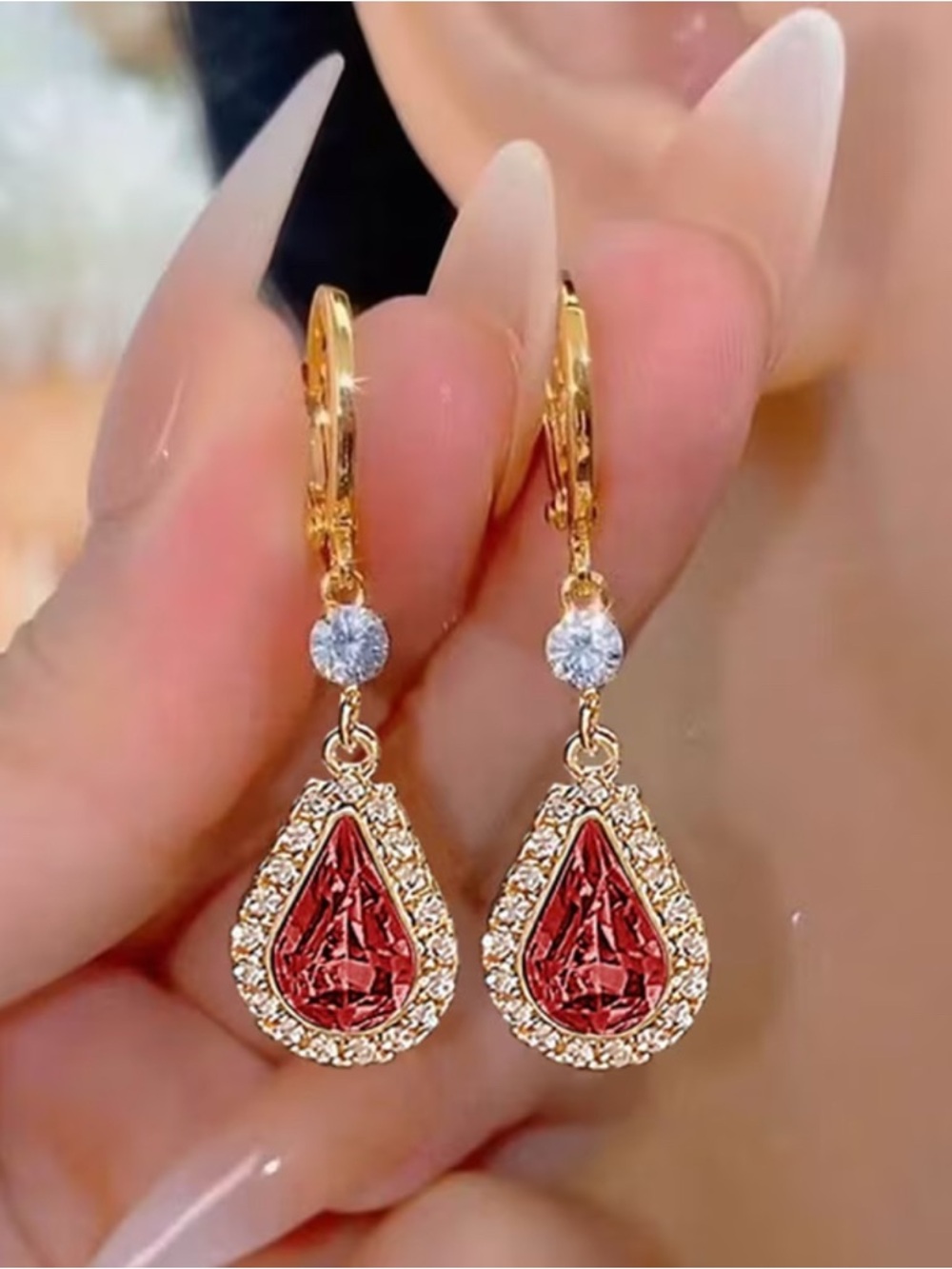 [COMING SOON] Elegant Red Pear-Cut Crystal Drop Earrings